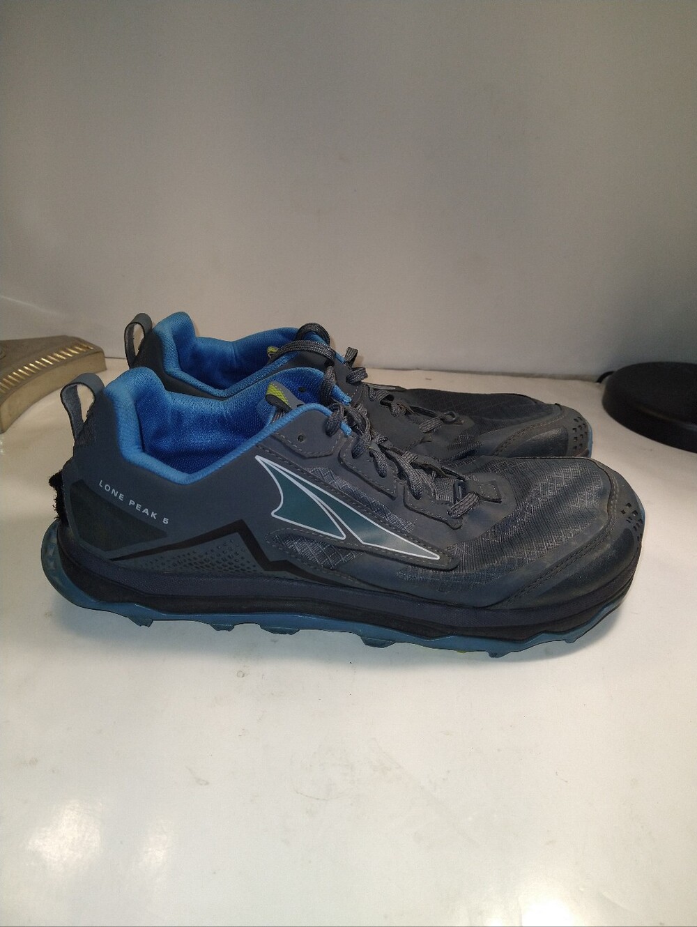 Altra Lone Peak 5 Trail Running Shoes Sneakers Men's sz 10.5.
